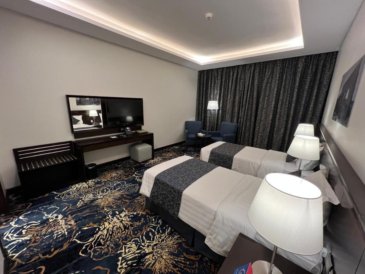 Zaha Taiba Hotel *